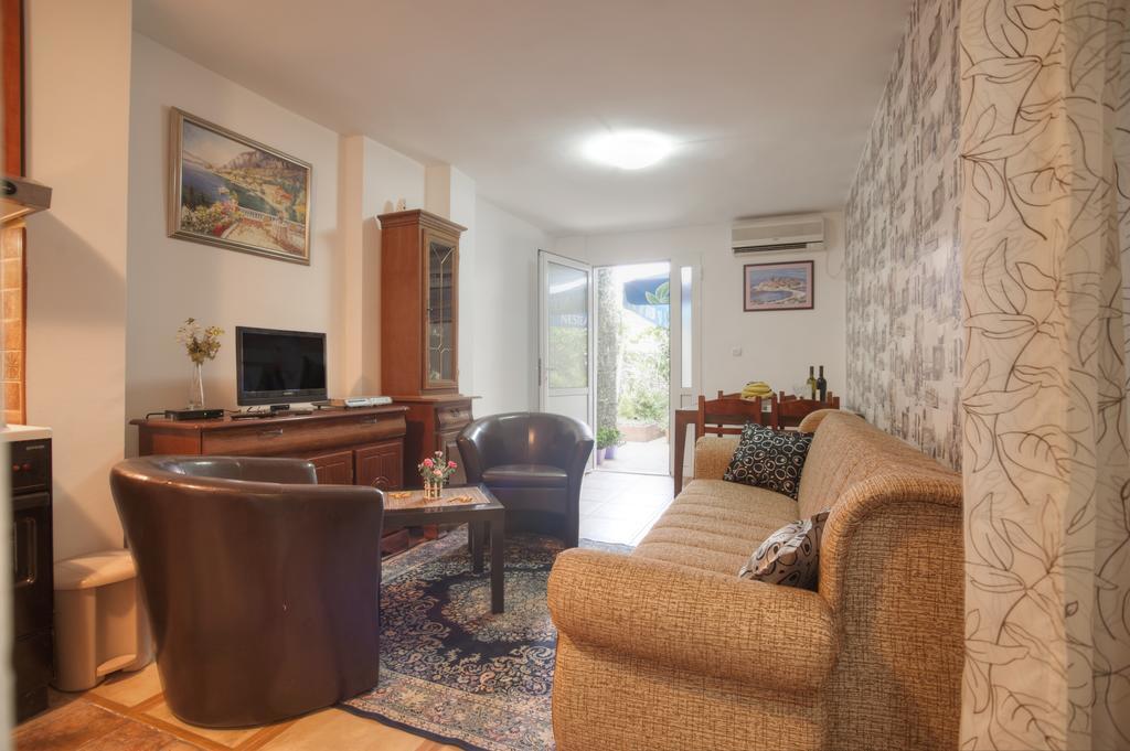 Apartment Apartman Dado *